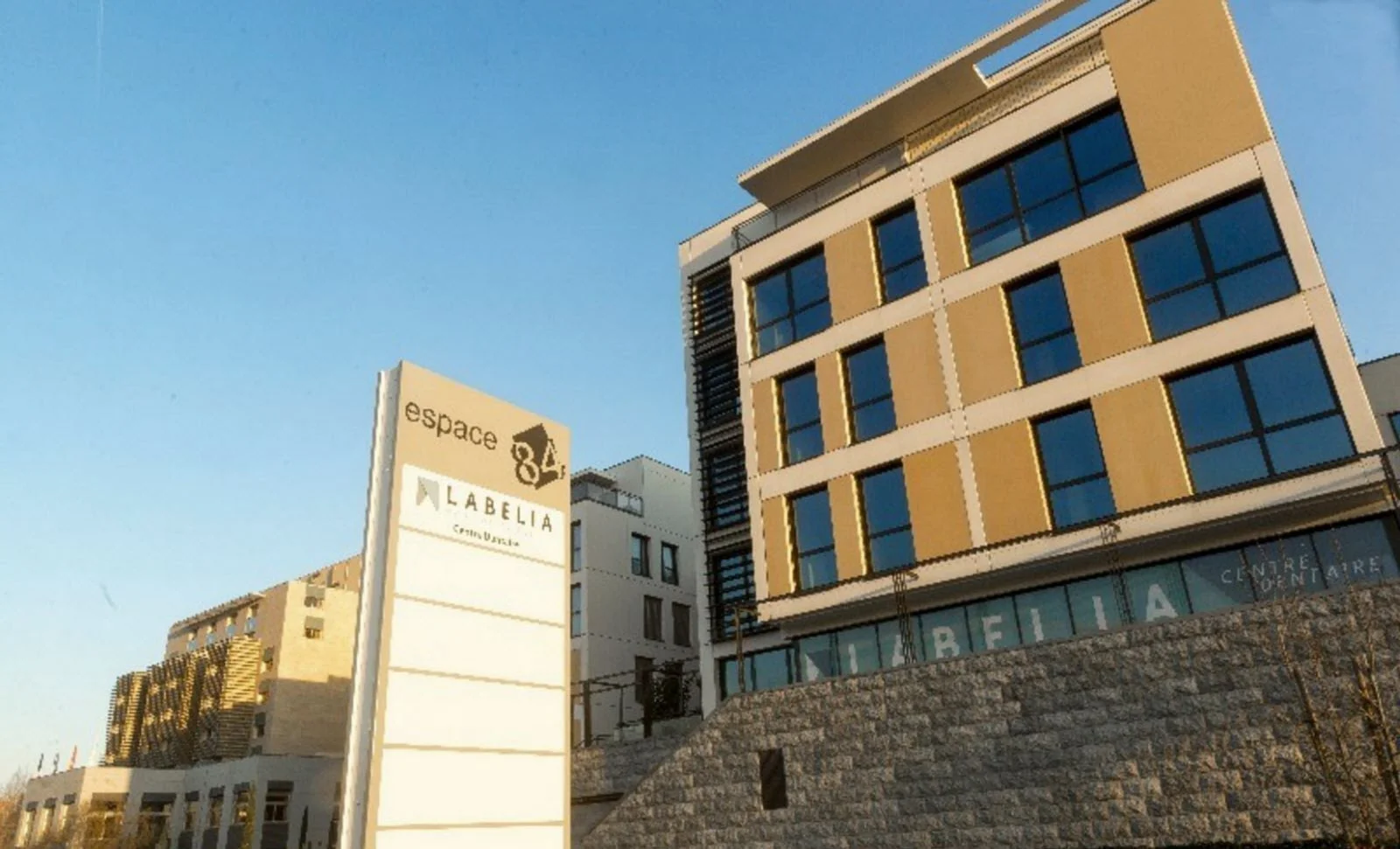 Centre dentaire : une opération dentaire possible ?
